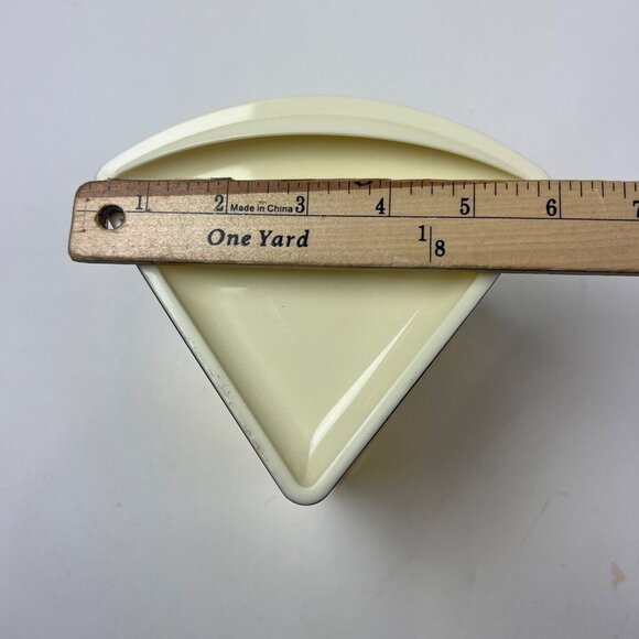 Vintage Rubbermaid Wedge Triangle Amber Canister 5 pc Set JB1-2441 Retro - Picture 6 of 8